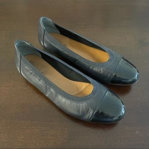Black leather women’s flats